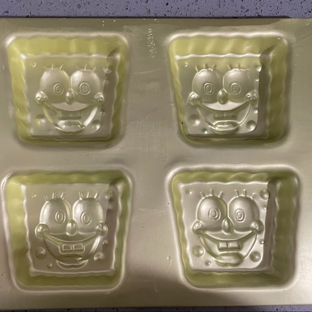 Spongebob bakeware